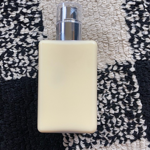 Clinique Dramatically Different Facial Lotion Plus - Picture 4 of 7